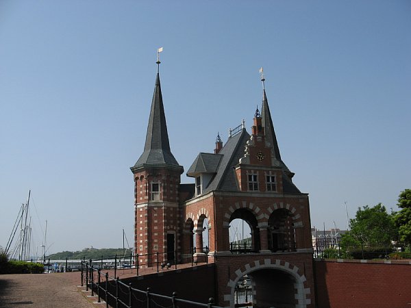 運河の橋