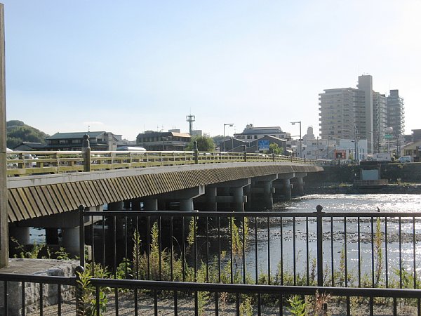 宇治橋(京阪宇治駅から)