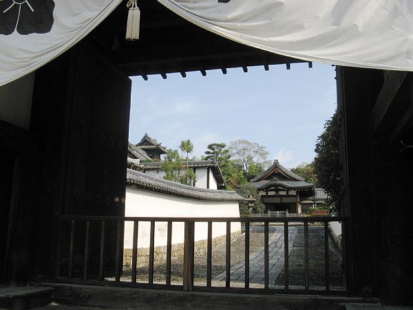 智積院 大玄関