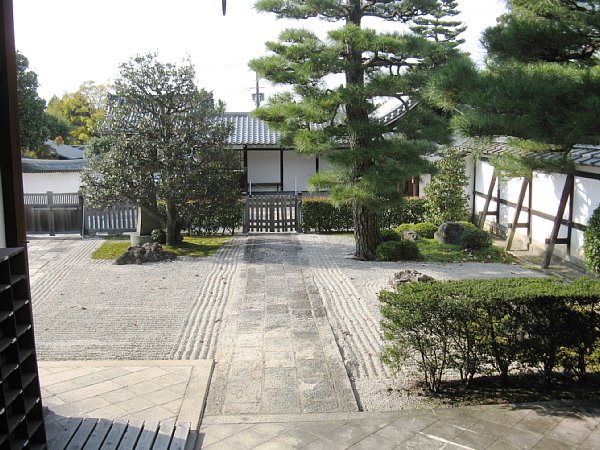 大玄関