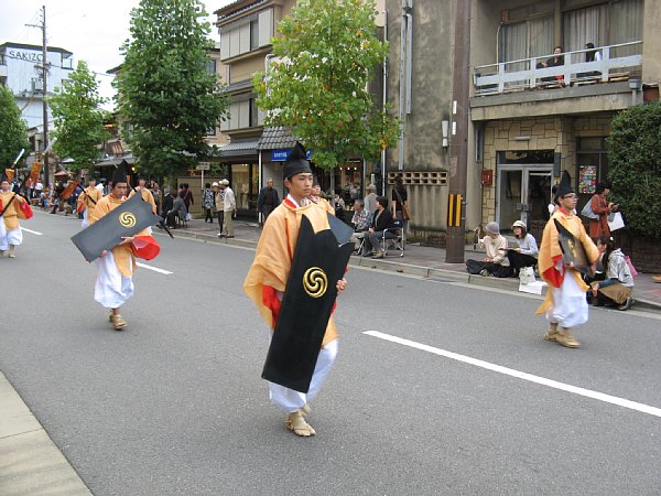 神幸列