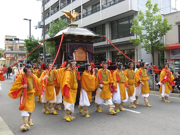 神幸列 鳳輦