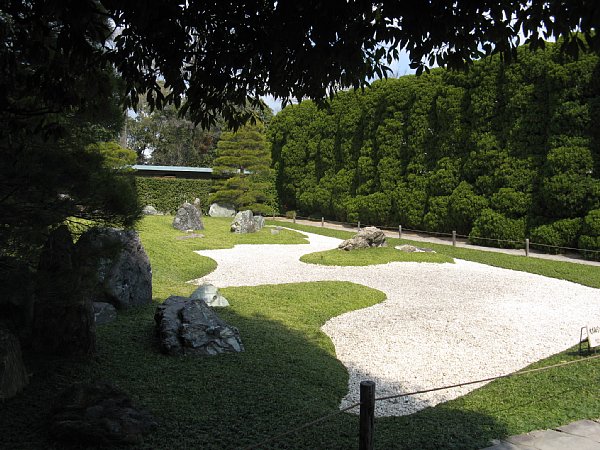 城南離宮の庭