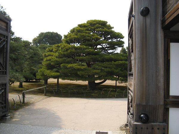 二の丸庭園(入口)