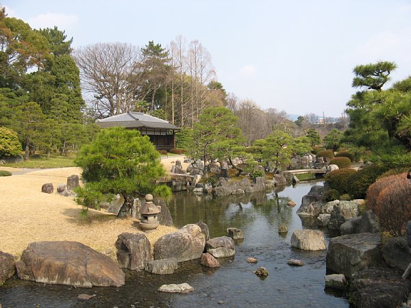 清流園