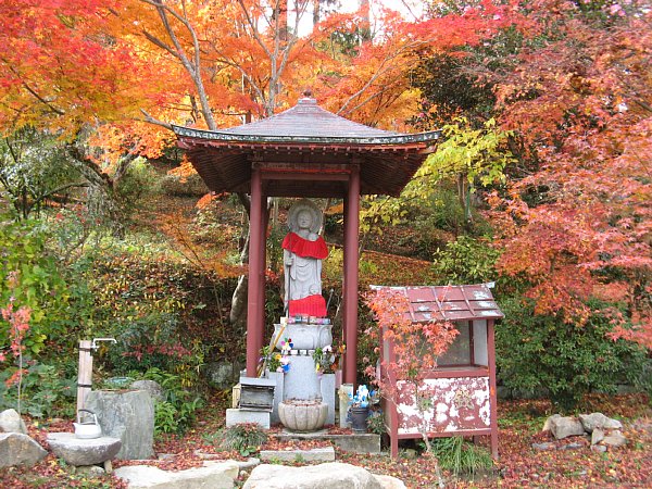 子安地蔵尊