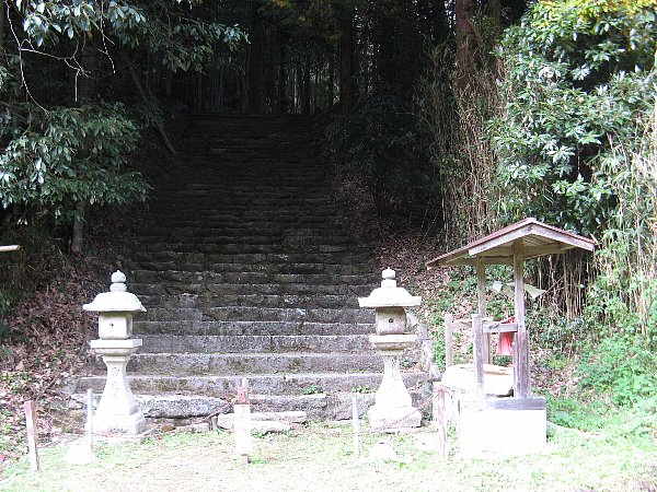 春日神社(東小田原随願寺跡)