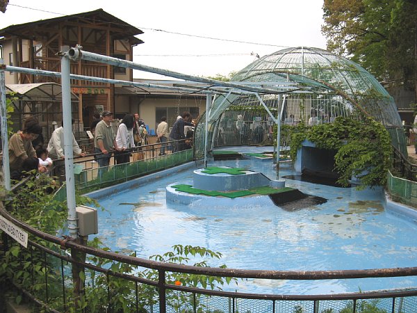 ペンギン舎