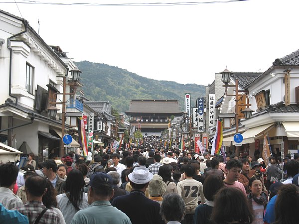 仲見世通り