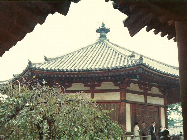 夢殿