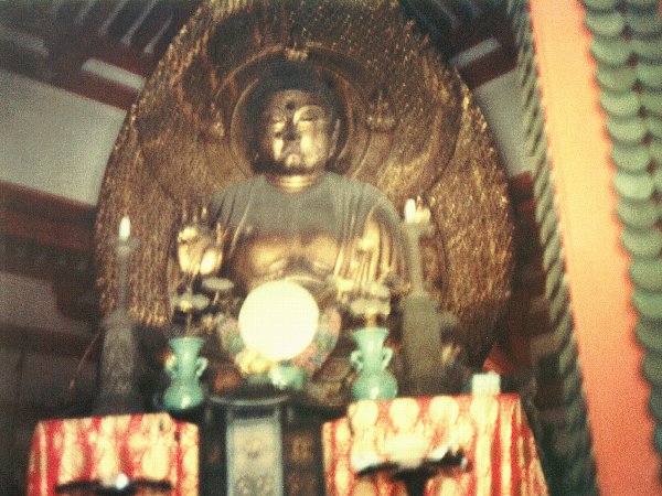 薬師如来坐像