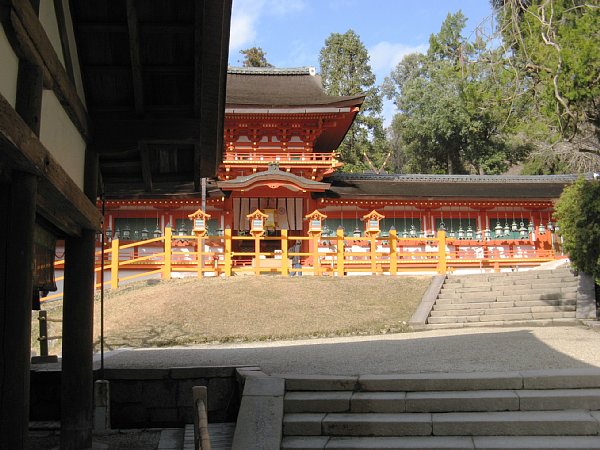 中門と御廊