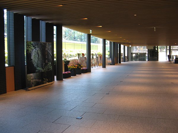 奈良公園バスターミナル 1階展示室
