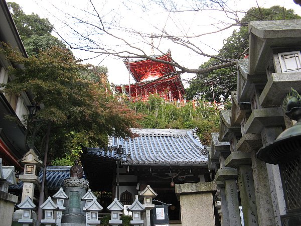 三宝堂と多宝塔