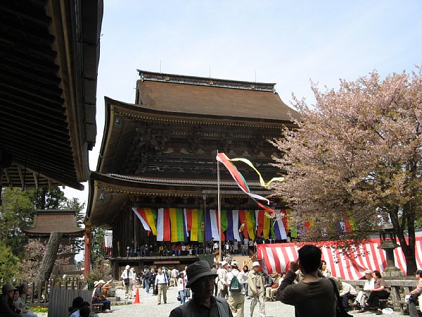 金峯山寺蔵王堂