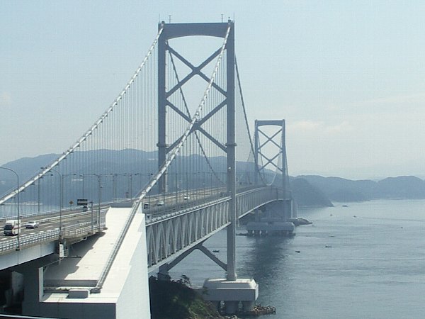 大鳴門橋