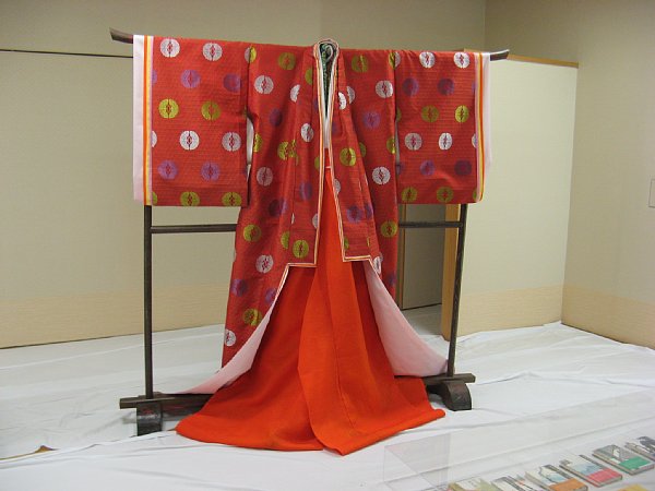同じく源氏物語時代の衣装